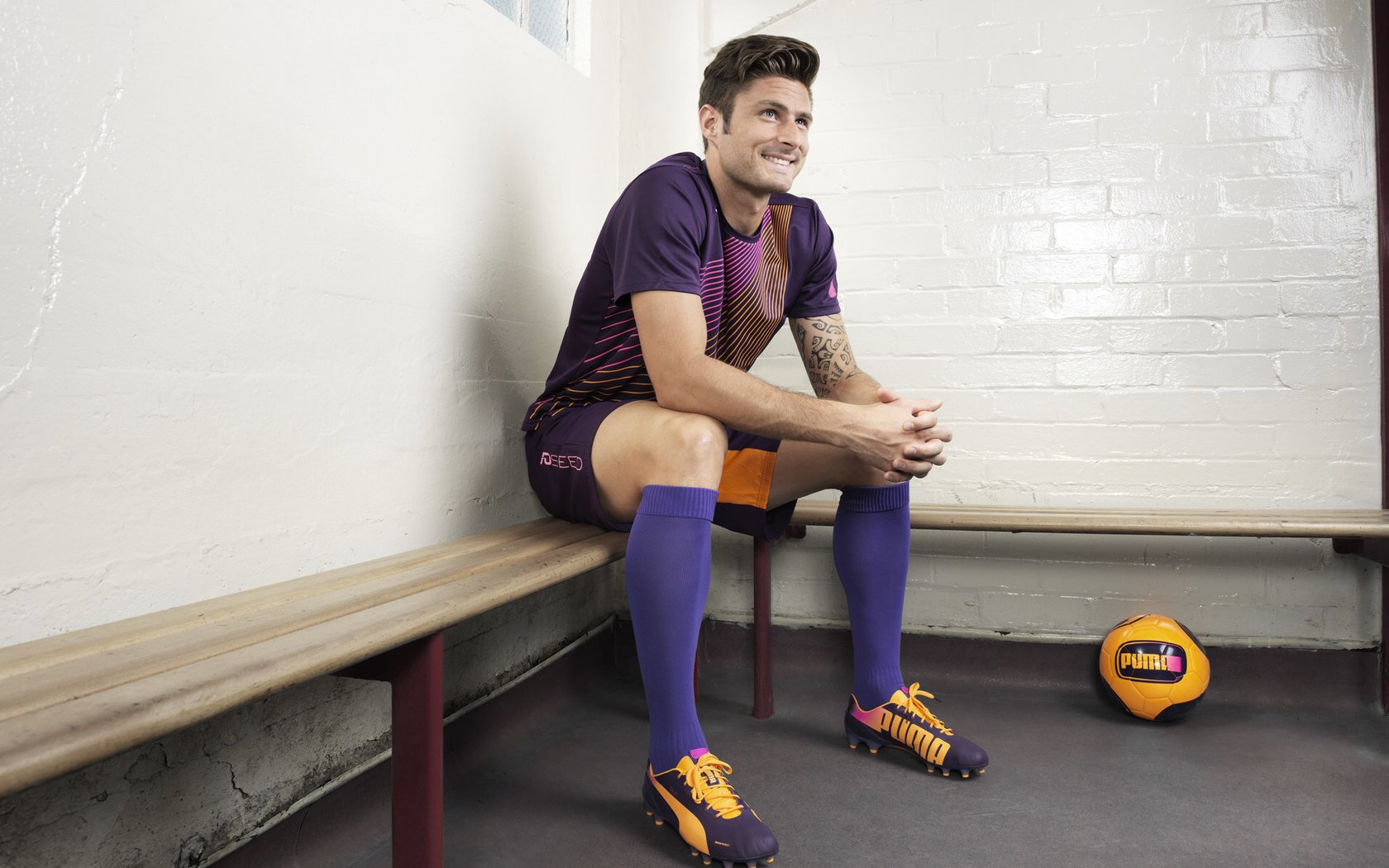 精彩回放：那些令球迷热血沸腾的瞬间！，球迷狂热